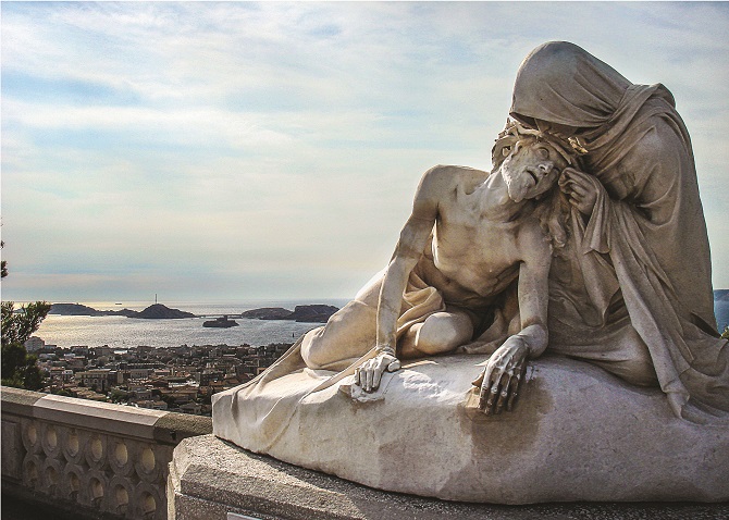 Marseille, Statue Of Jesus Christ And Saint Veronica